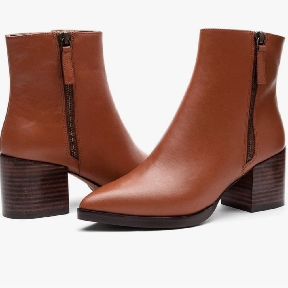 Linea Paolo Viva Low Block Heel Zipper
Ankle Booties